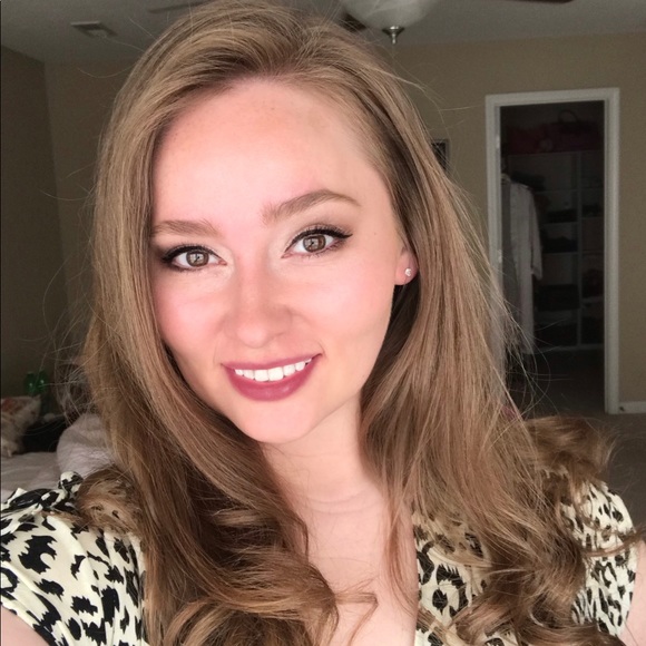 Meet your Posher, Heather - Picture 4 of 4